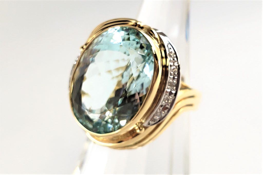 指輪 K18 アクアマリン ダイヤモンド[お買取価格¥40,000]/名古屋市天白区より | 名古屋の質屋 買取 南区 かね丈質店