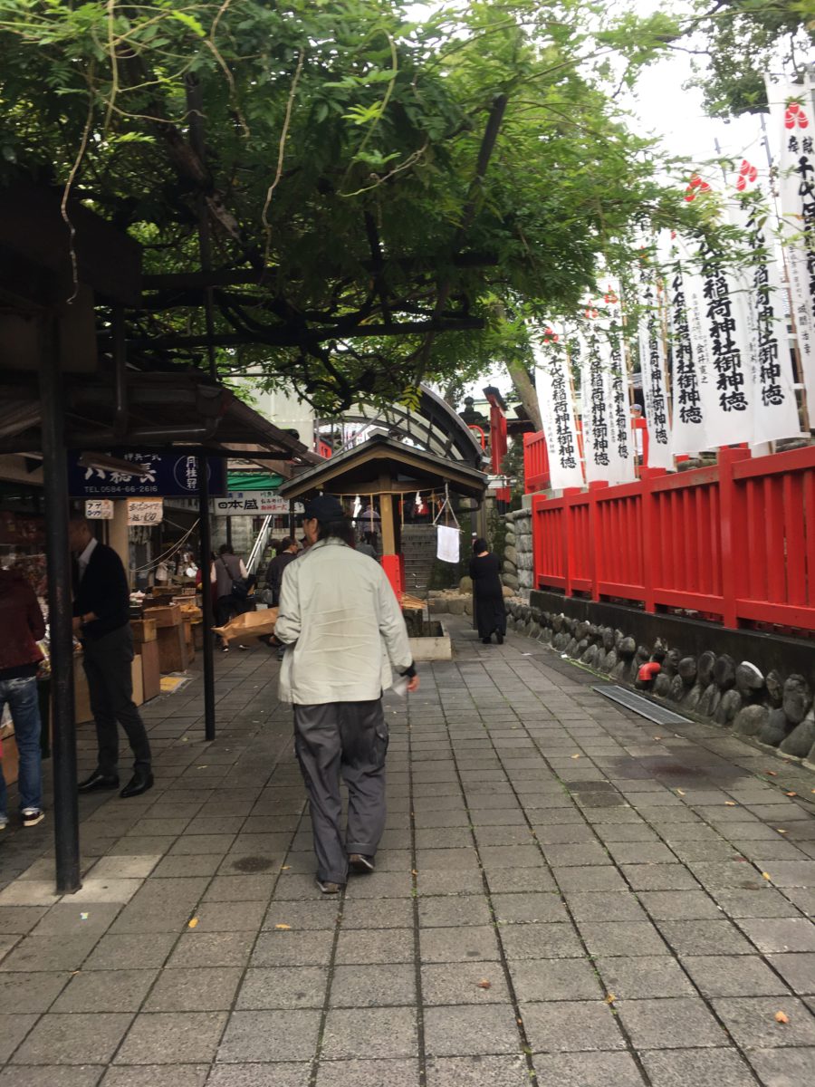 おちょぼさんで商売繁盛祈願